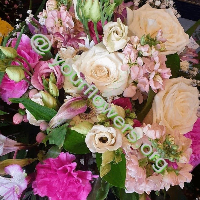 Blumenstrauß bestellen - Ihr Blumenladen vor Ort. Blumenstrauß aus frischen Blumen auf Bestellung geliefert – Jetzt kaufen